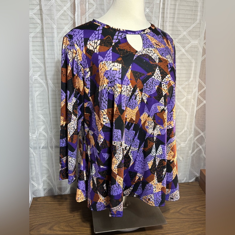Attitudes by Renee 3X long sleeve keyhole neck w/swing hem 30–32 length 28P/P
